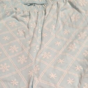 Snowflake Patterned Kids Pajamas